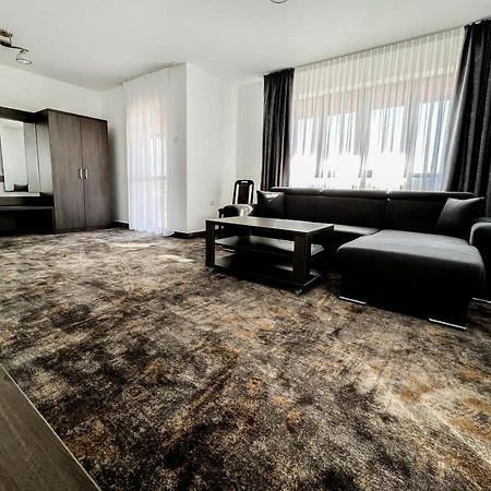 Motel Infinit Târgu Jiu Extérieur photo