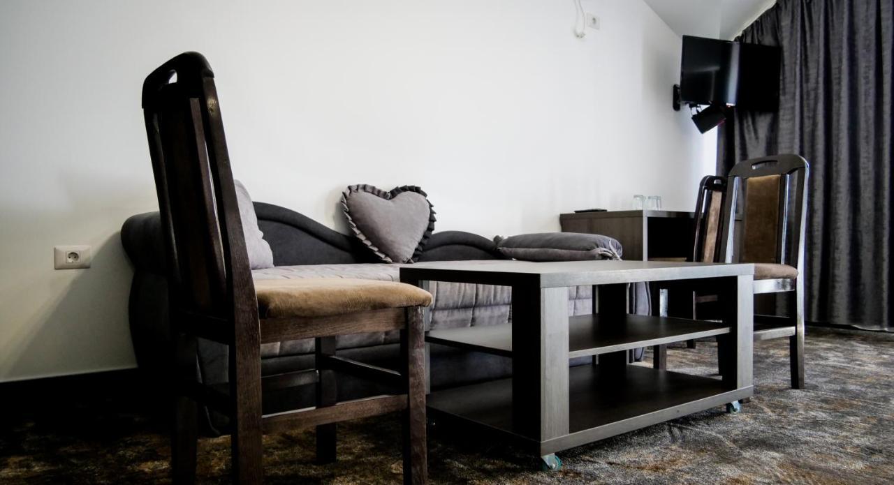 Motel Infinit Târgu Jiu Extérieur photo