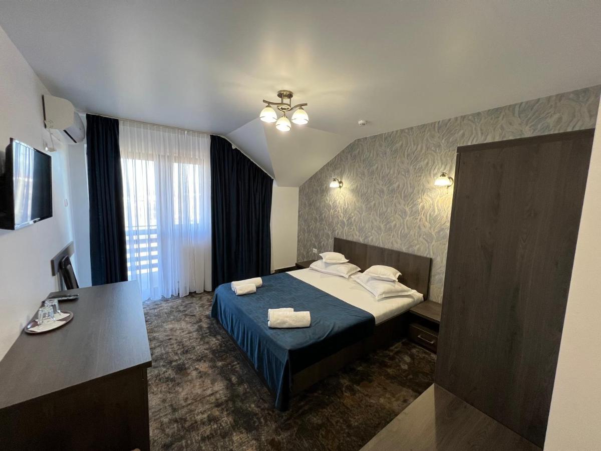 Motel Infinit Târgu Jiu Extérieur photo