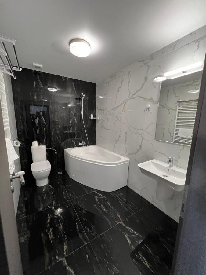 Motel Infinit Târgu Jiu Extérieur photo