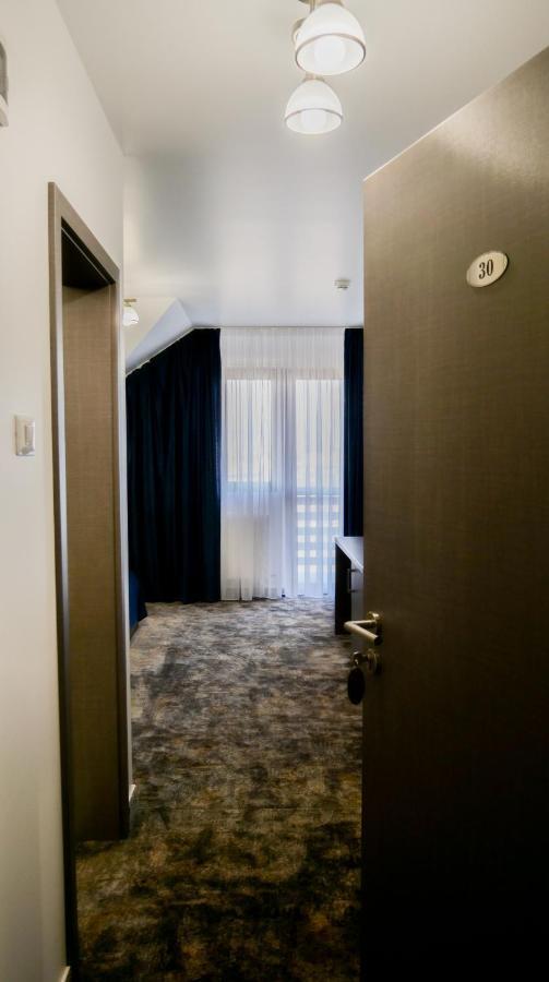 Motel Infinit Târgu Jiu Extérieur photo