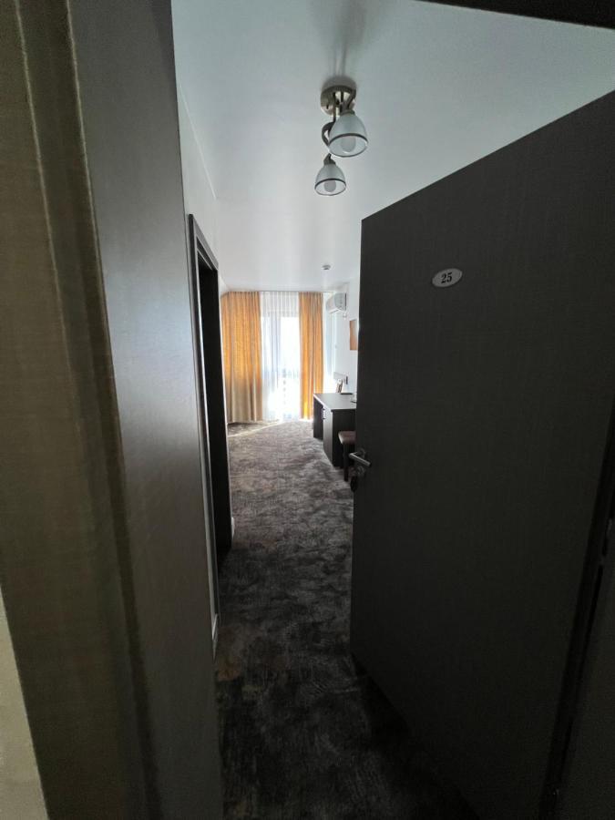 Motel Infinit Târgu Jiu Extérieur photo