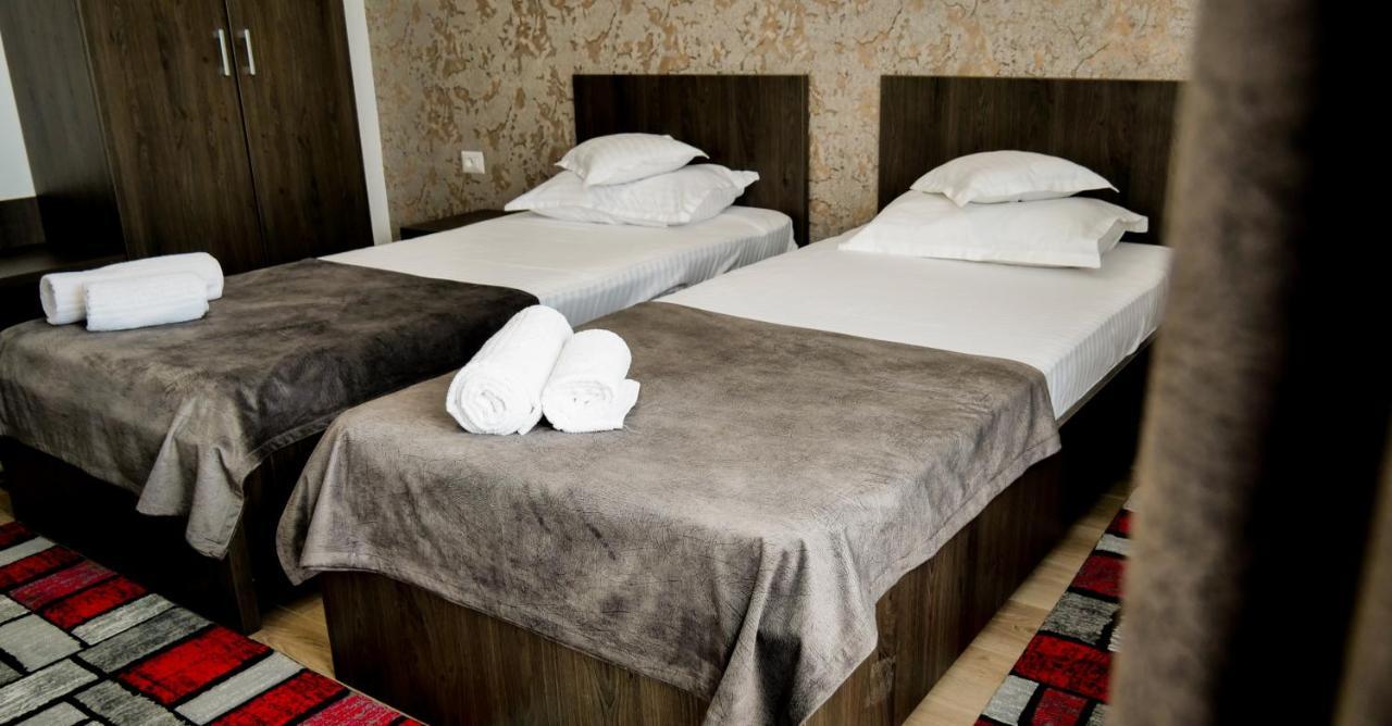Motel Infinit Târgu Jiu Extérieur photo