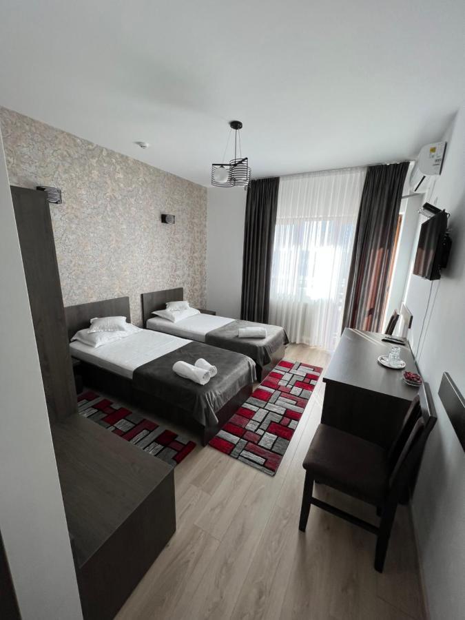 Motel Infinit Târgu Jiu Extérieur photo