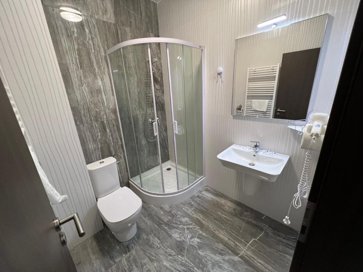 Motel Infinit Târgu Jiu Extérieur photo