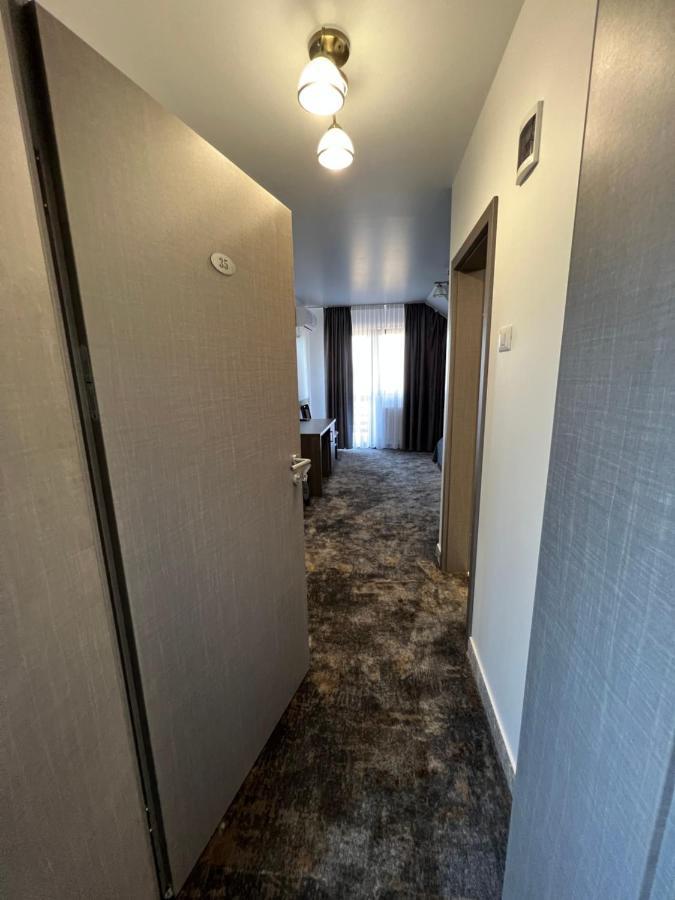 Motel Infinit Târgu Jiu Extérieur photo